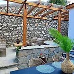 Archontiko - Stone With Fireplace And Mountain View Villa *