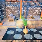 Villa Archontiko - Stone With Fireplace And Mountain View Kastellia