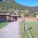 Villa Archontiko - Stone With Fireplace And Mountain View Kastellia