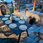 Archontiko - Stone With Fireplace And Mountain View