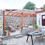 Archontiko - Stone With Fireplace And Mountain View * Kastellia