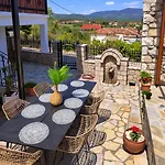 Archontiko - Stone With Fireplace And Mountain View Villa *