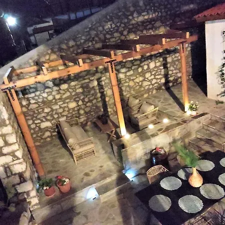 Archontiko - Stone With Fireplace And Mountain View Villa Kastellia