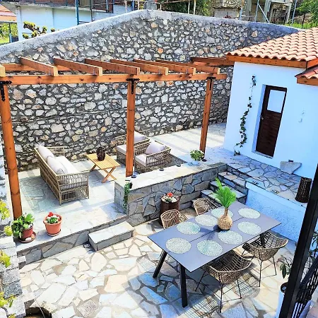 Archontiko - Stone With Fireplace And Mountain View