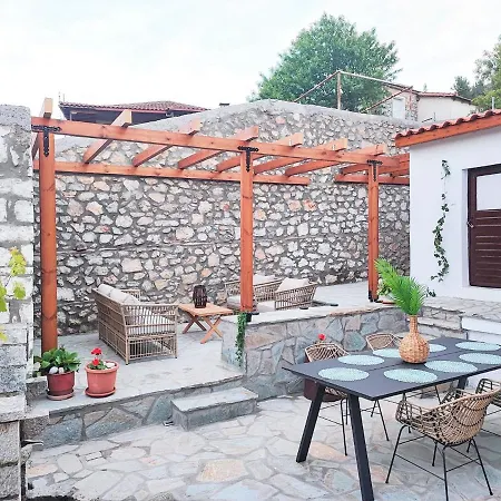Archontiko - Stone With Fireplace And Mountain View * Kastellia