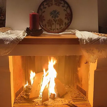 Villa Archontiko - Stone With Fireplace And Mountain View Kastellia