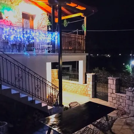 Βίλα Archontiko - Stone With Fireplace And Mountain View Kastellia