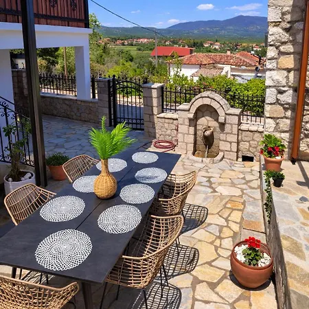 Archontiko - Stone With Fireplace And Mountain View Villa *