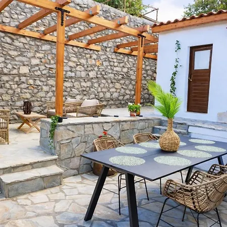 Archontiko - Stone With Fireplace And Mountain View * Kastellia