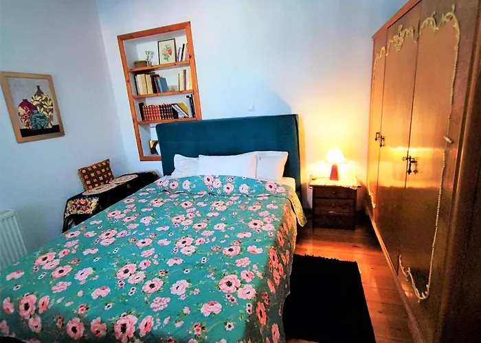 Archontiko - Stone With Fireplace And Mountain View Βίλα