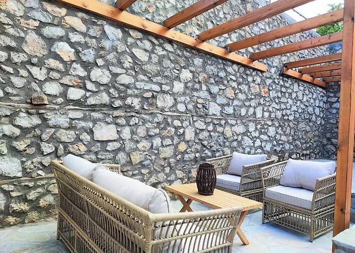 Archontiko - Stone With Fireplace And Mountain View Βίλα Kastellia