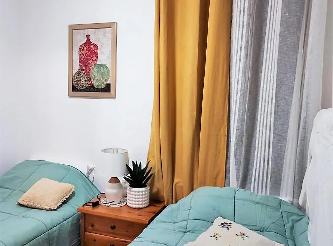 Archontiko - Stone With Fireplace And Mountain View Βίλα