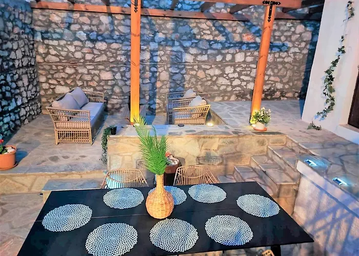 Archontiko - Stone With Fireplace And Mountain View Kastellia