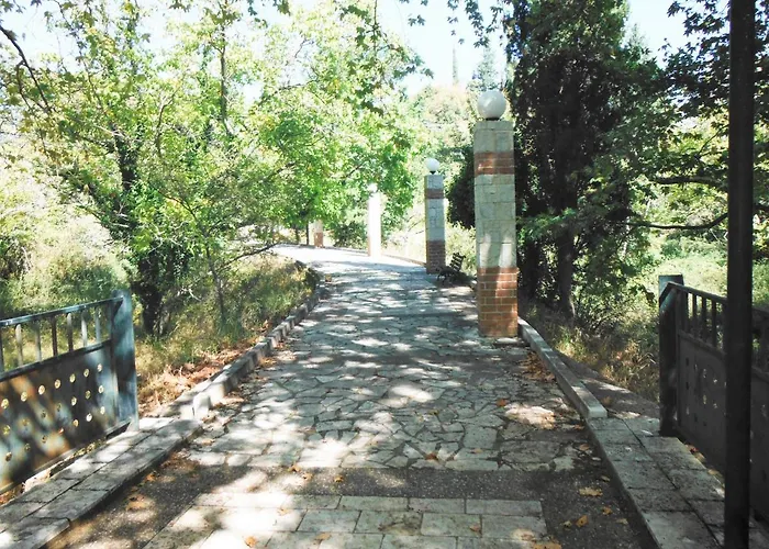 Archontiko - Stone With Fireplace And Mountain View Kastellia