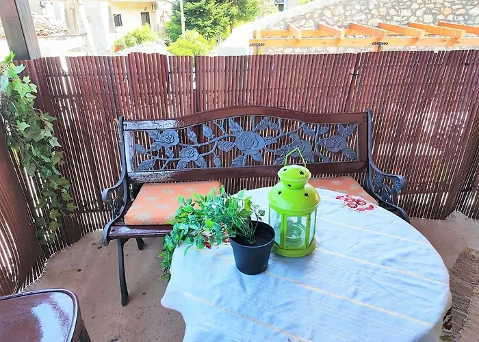 Archontiko - Stone With Fireplace And Mountain View Kastellia