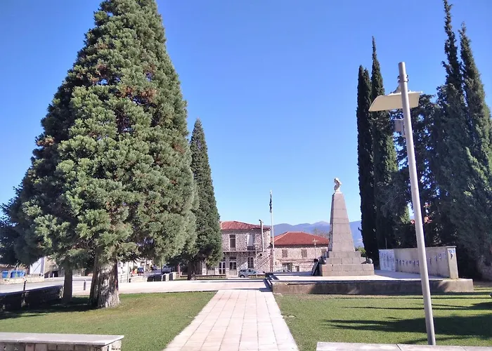 Archontiko - Stone With Fireplace And Mountain View Βίλα