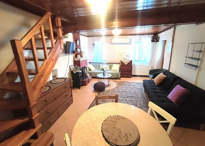 Archontiko - Stone With Fireplace And Mountain View * Kastellia